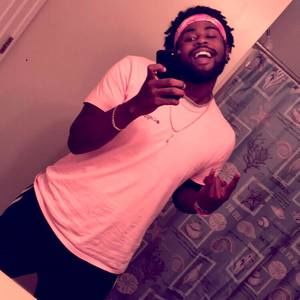 Meet your Posher, Carlyle